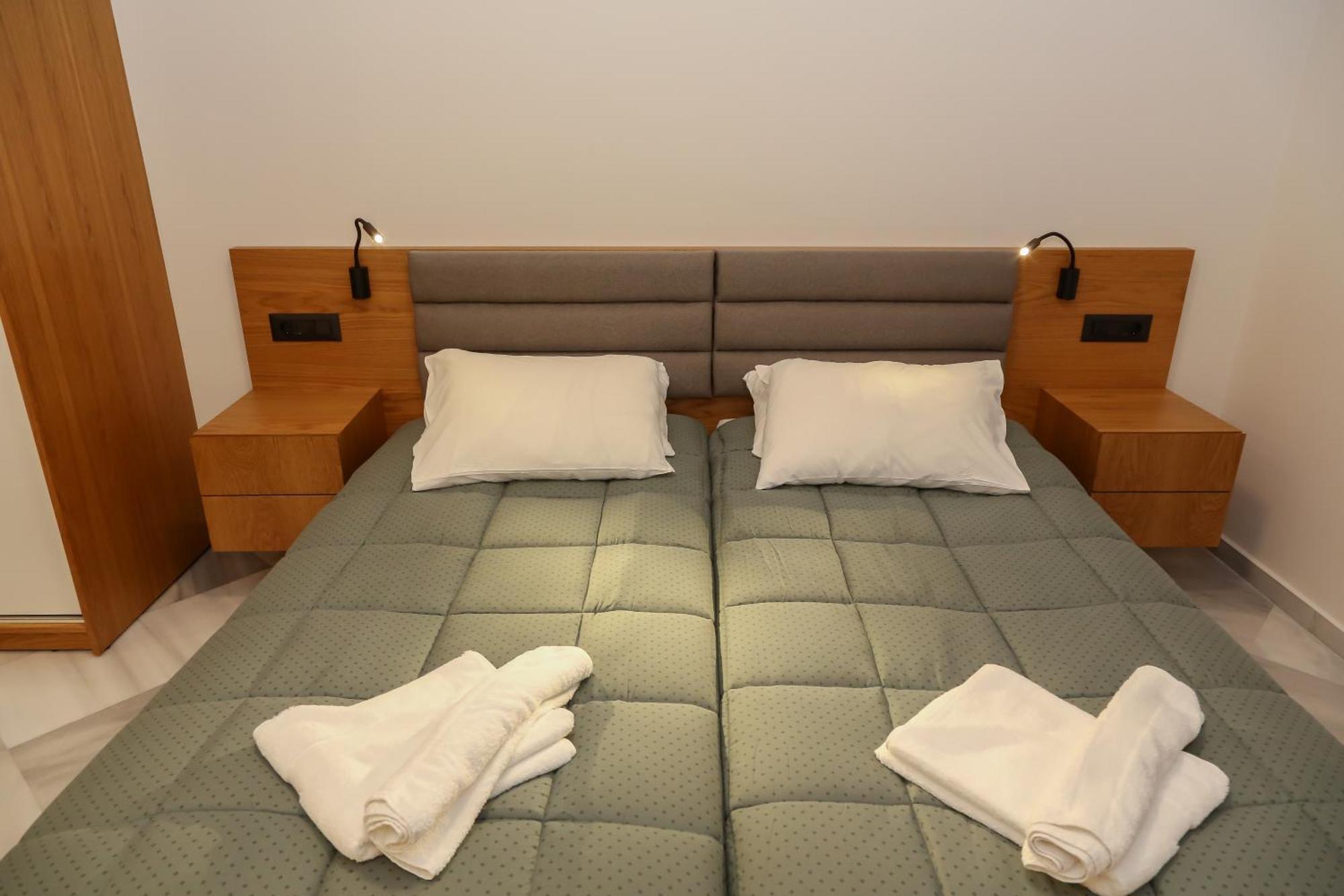 Heaven Apartments Agia Marina Extérieur photo